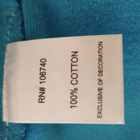 Blue Serengeti extra large shirt intricate lacing on neck and bottom of skirt - Picture 5 of 5